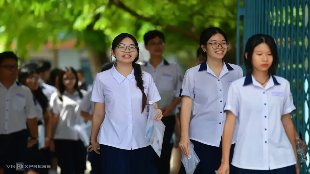 Đề tiếng Anh 'khó chọn đáp án', thí sinh không dễ lấy điểm 8