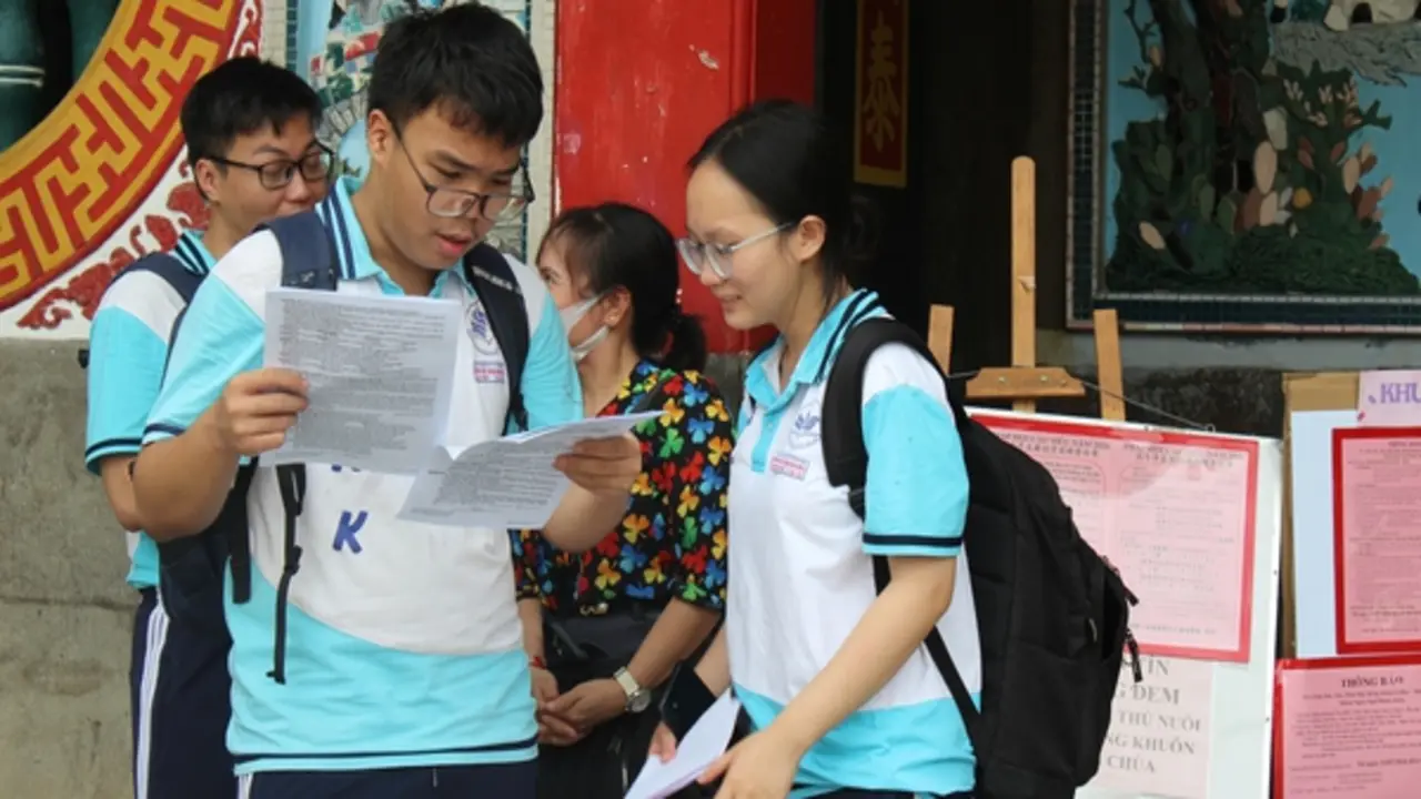 Đề tiếng Anh tốt nghiệp 'chấm dứt' cách học chỉ nhớ công thức, luyện đề khuôn mẫu