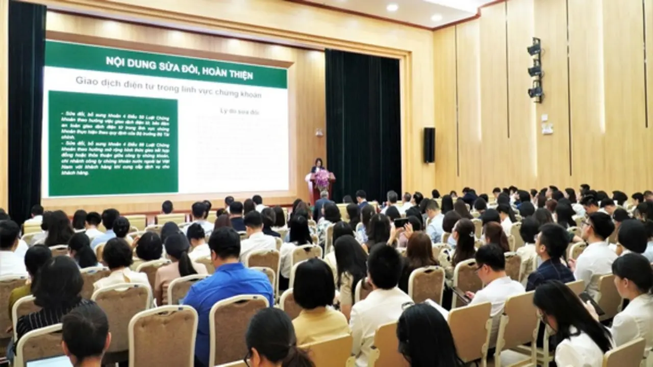 Đề xuất sửa Luật Chứng khoán: Tăng minh bạch, giảm thủ tục cho doanh nghiệp