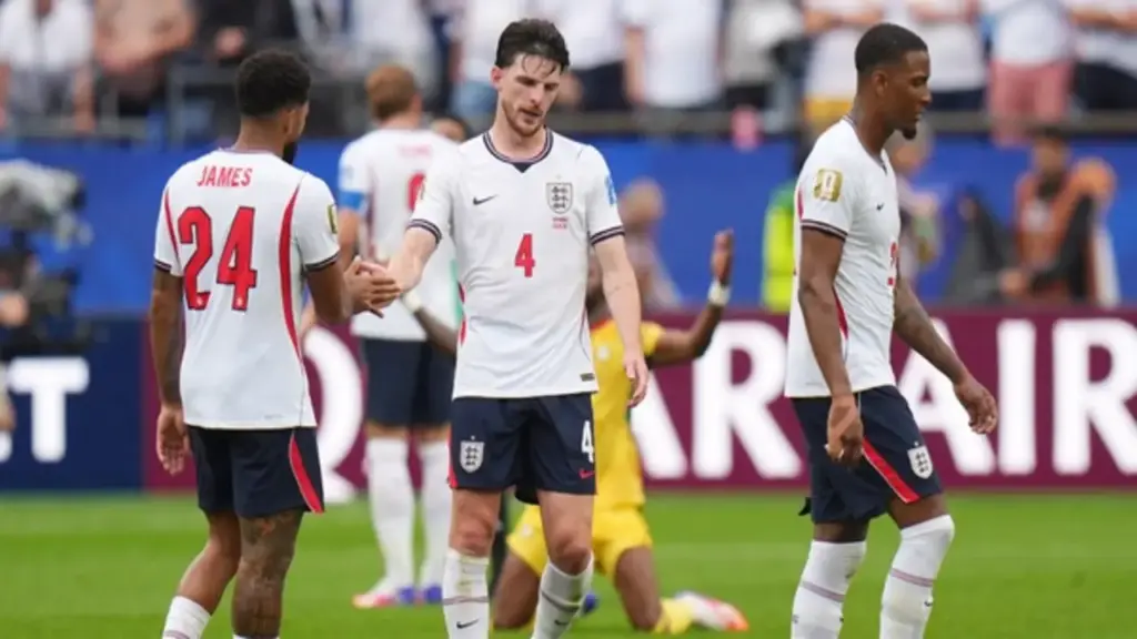 Declan Rice gây lo lắng cho đội tuyển Anh, HLV Tuchel cho cầu thủ đi chơi golf