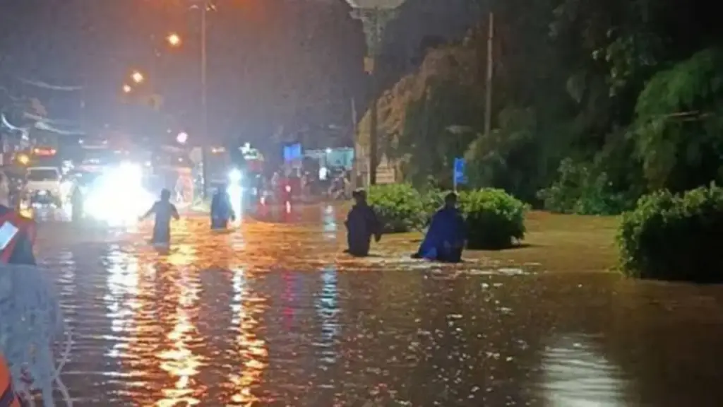 Đồng Nai: Kịp thời giải cứu 3 người dân bị nước cuốn trôi