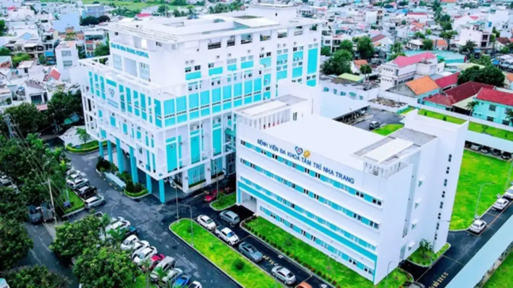 Đưa kỹ thuật cao đến gần người dân-Giảm nỗi lo chuyển tuyến, vun đắp niềm tin
