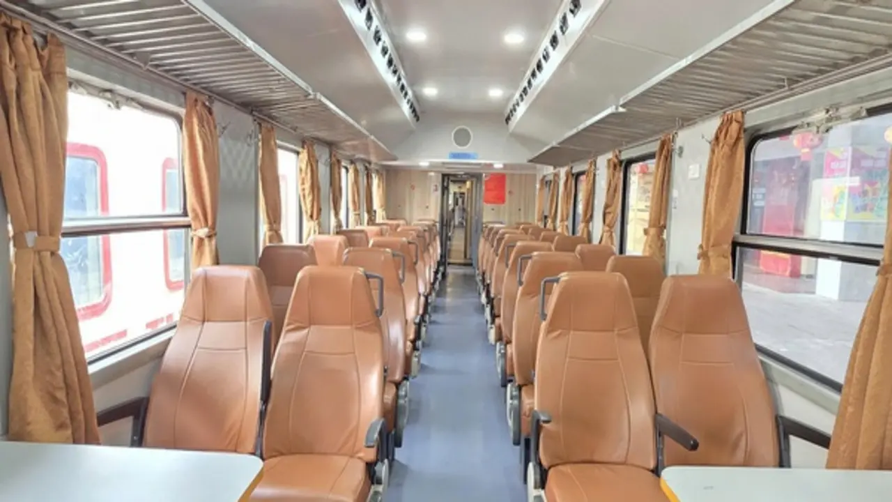 Đường sắt Việt Nam vận hành tàu đưa đón y, bác sĩ đến Bệnh viện Bạch Mai cơ sở 2