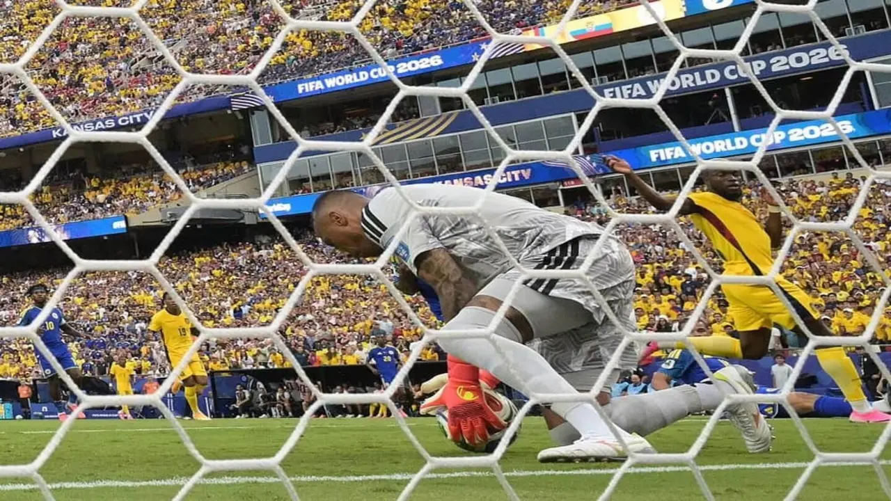 Ecuador 0-0 Curacao (hiệp 2): Cứu thua không thể tin nổi