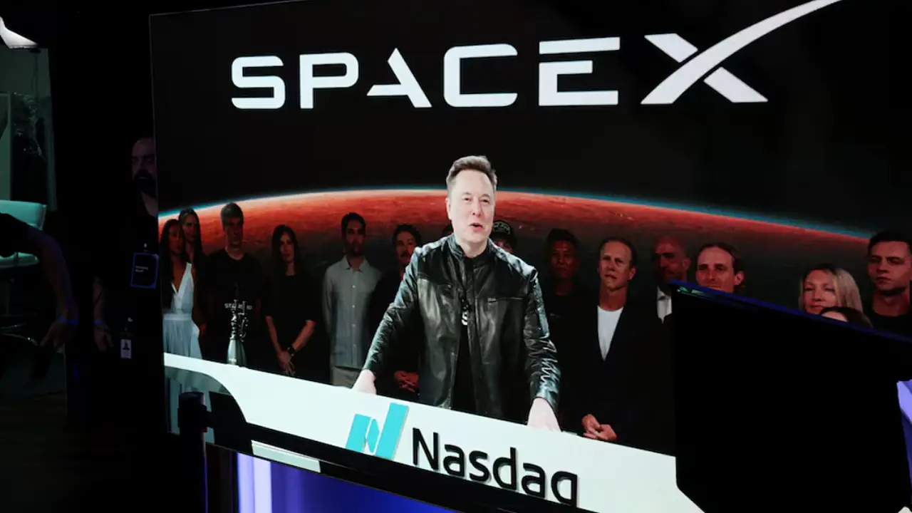 Elon Musk có 1.100 tỷ USD khi giá trị SpaceX vượt 2.000 tỷ USD