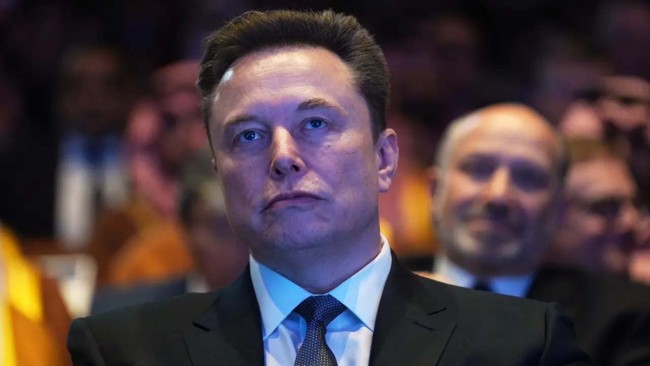 Elon Musk có thể mua gì với khối tài sản 1,1 nghìn tỷ USD