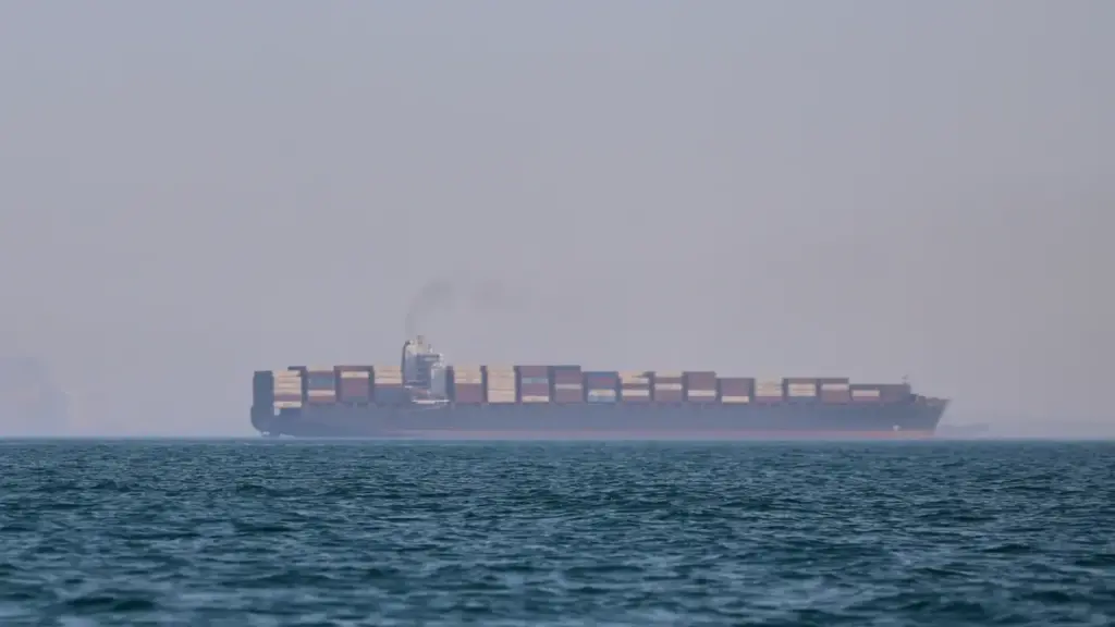 Eo biển Hormuz lại thông, nhiều siêu tàu chở dầu đã đi qua
