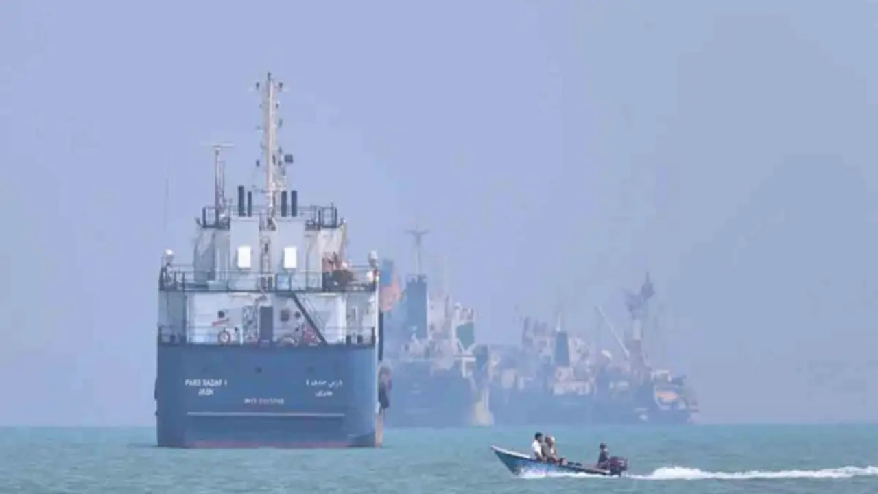 Eo biển Hormuz mở cửa lại, giá dầu khi nào 'về bờ'?