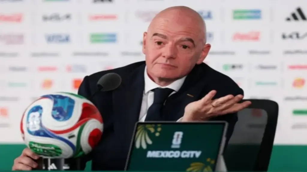 FIFA bị phản ứng mạnh vì mỉa mai đội tuyển Italy không dự World Cup