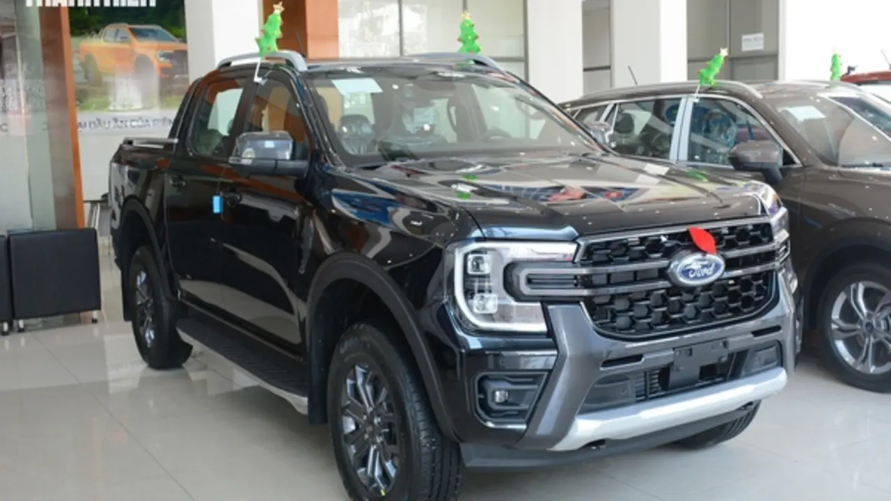 Ford Ranger hút khách, lượng tiêu thụ xe bán tải tại Việt Nam lập tức tăng trưởng