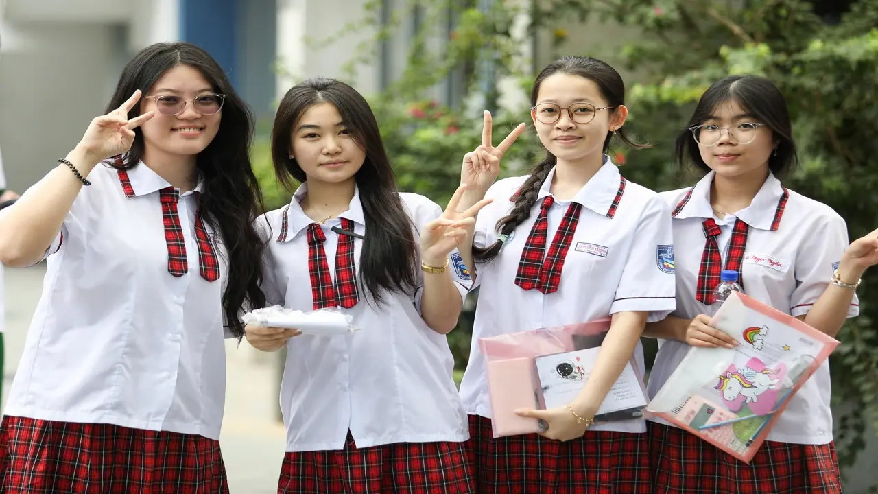 Gần 2.000 thí sinh TPHCM được miễn thi tốt nghiệp THPT và ngoại ngữ