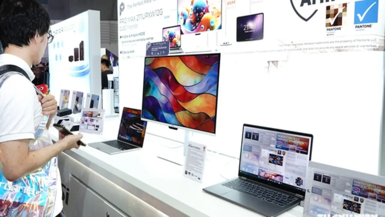 Giá laptop tăng nhưng nhu cầu mua sắm không giảm