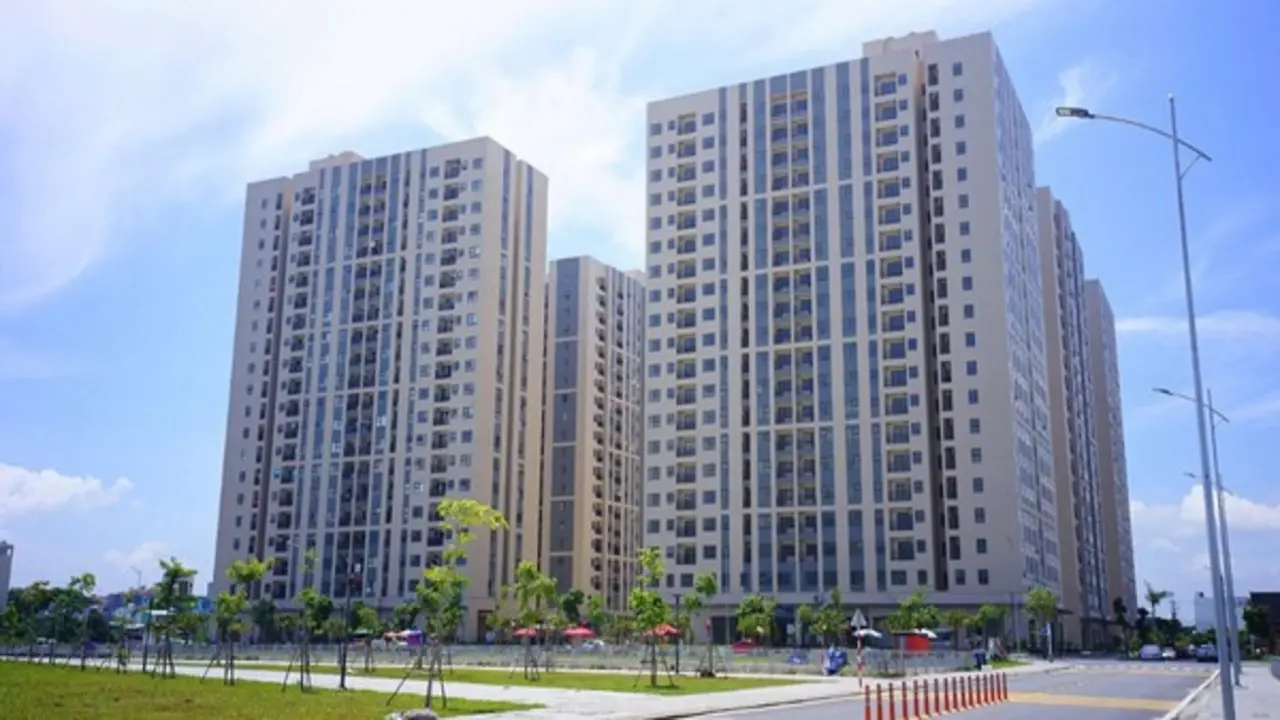 Giá nhà leo thang, giấc mơ an cư chật vật