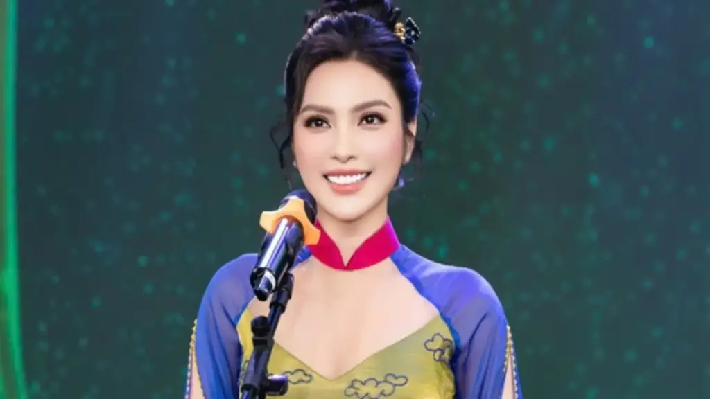 'Gia tài' đặc biệt của MC Kim Huyền Sâm sau 2 thập kỷ vào showbiz