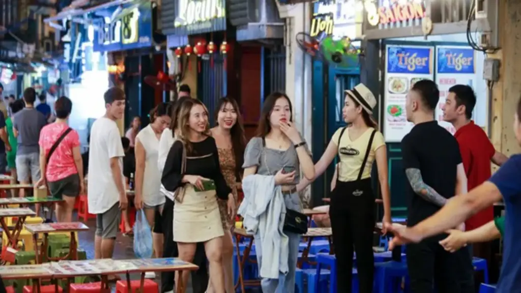 Giá trị kinh tế đêm là tạo ra những sản phẩm đặc sắc của Hà Nội