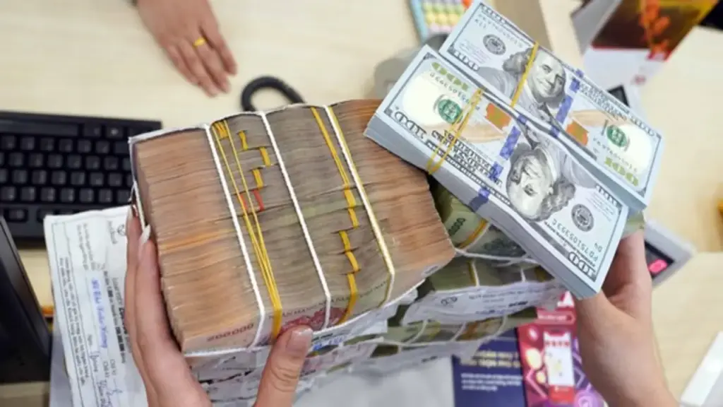 Giá USD hôm nay 12.6.2026: Đô la trong ngân hàng tăng