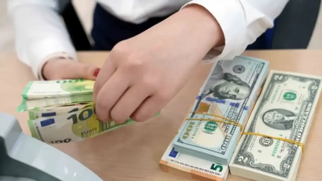 Giá USD hôm nay 18.6.2026: Thế giới tăng mạnh sau khi Mỹ công bố giữ lãi suất