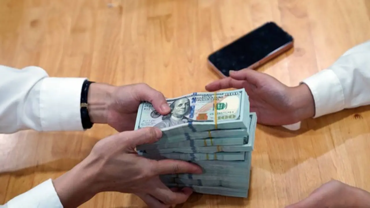 Giá USD hôm nay 2.6.2026: Đô tự do giữ đà tăng