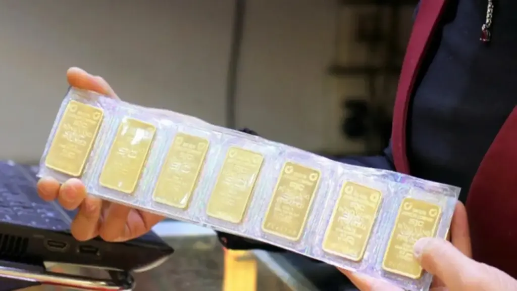 Giá vàng tăng 5,5 triệu/lượng, bạc tăng hơn 3 triệu/kg