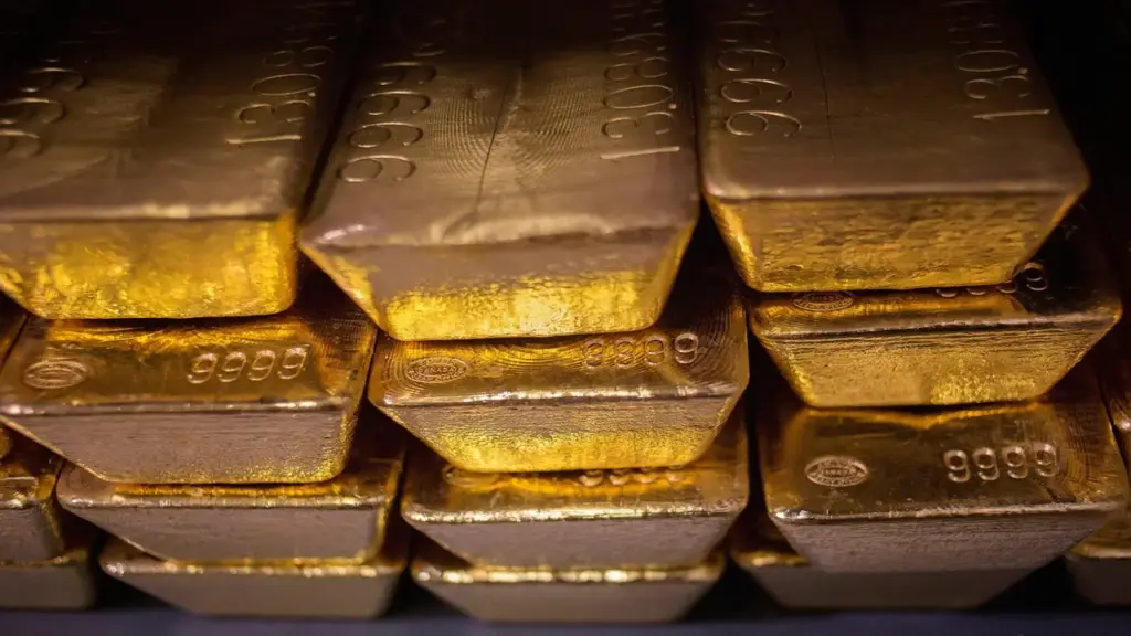 Giá vàng thế giới mất mốc 4.100 USD