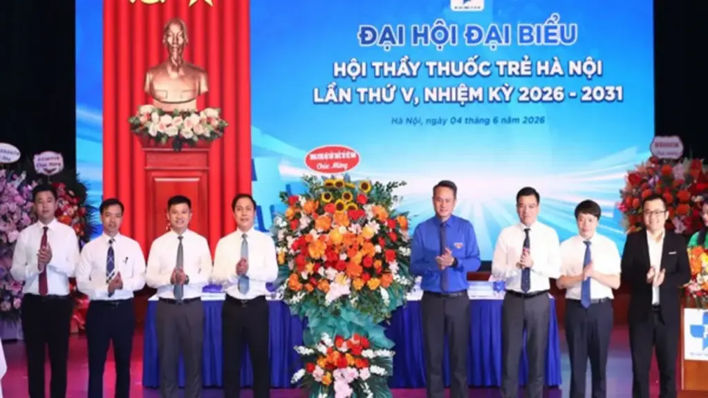 Giám đốc Bệnh viện Giao thông Vận tải làm Chủ tịch Hội Thầy thuốc trẻ Hà Nội