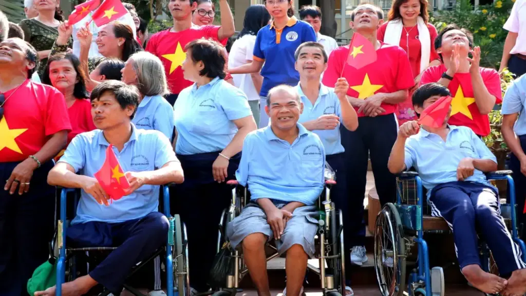 Giám đốc Sở Y tế TP.HCM đề xuất thanh toán bảo hiểm y tế khám lưu động cho người yếu thế