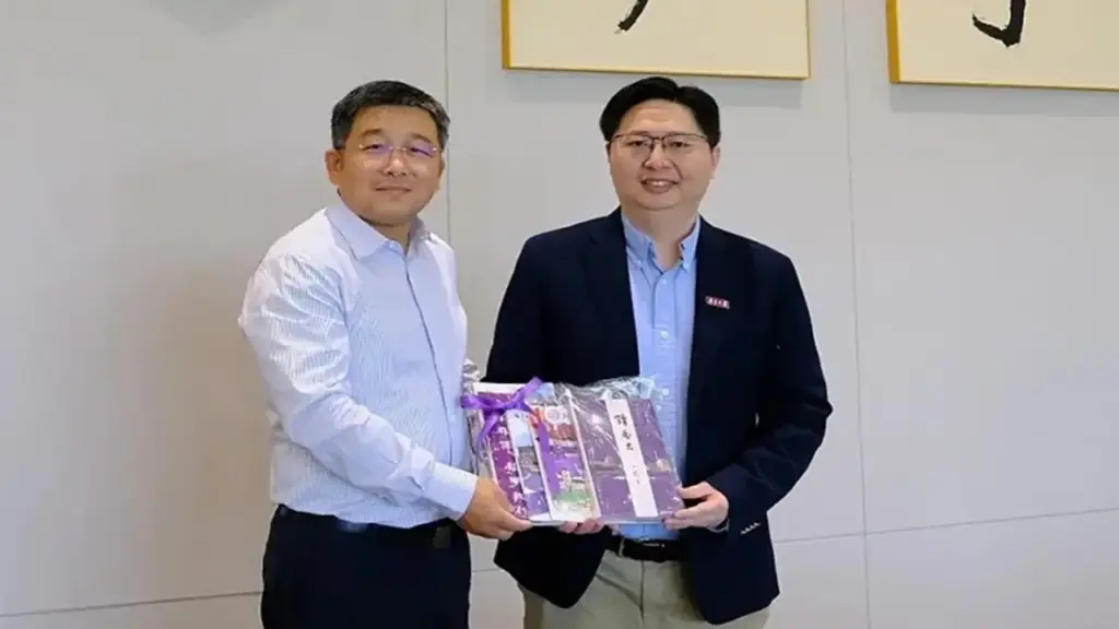 Giáo sư 'chip ung thư' rời Đại học New York về Trung Quốc