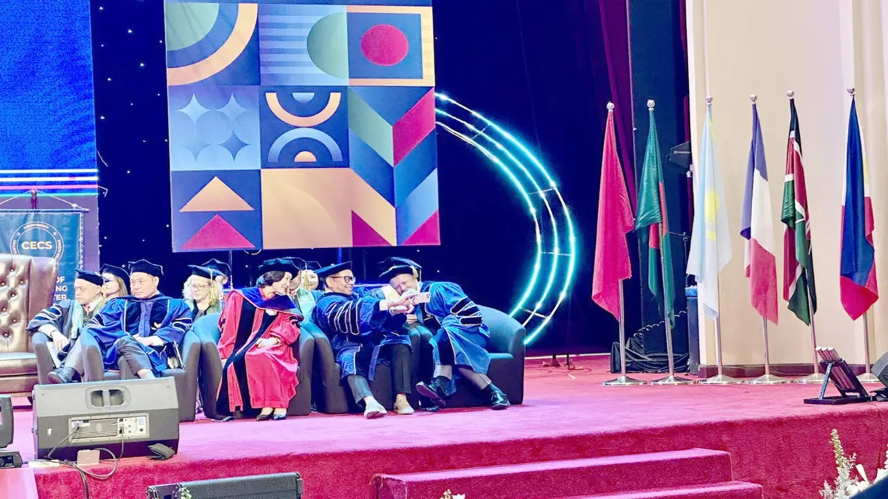 Giáo sư Việt Nam: Danh hiệu hành chính hay năng lực học thuật?