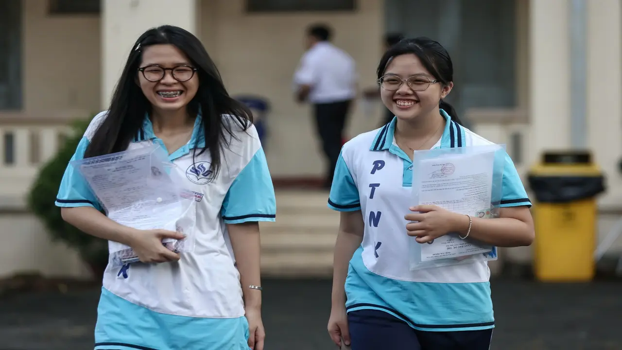 Gợi ý đáp án môn tiếng Anh thi tốt nghiệp 2026: Mã đề từ 1117 đến 1132