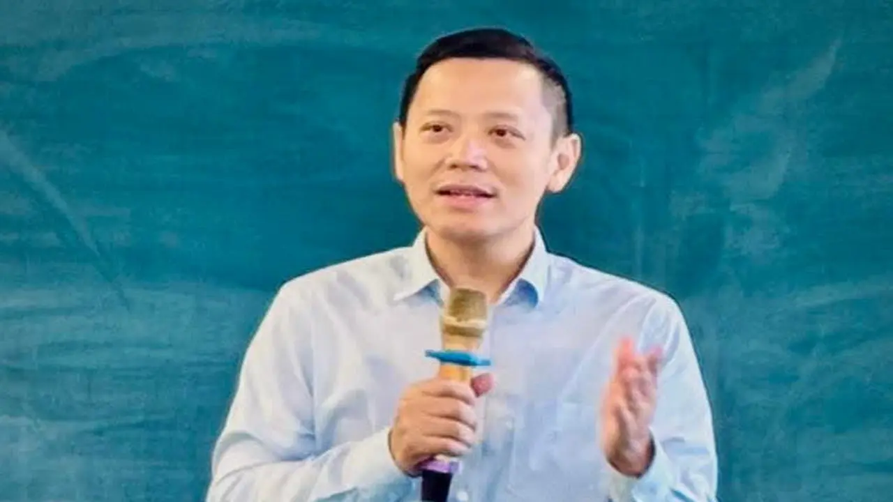 GS.TS Lê Anh Vinh: Các con dạy tôi bao dung hơn