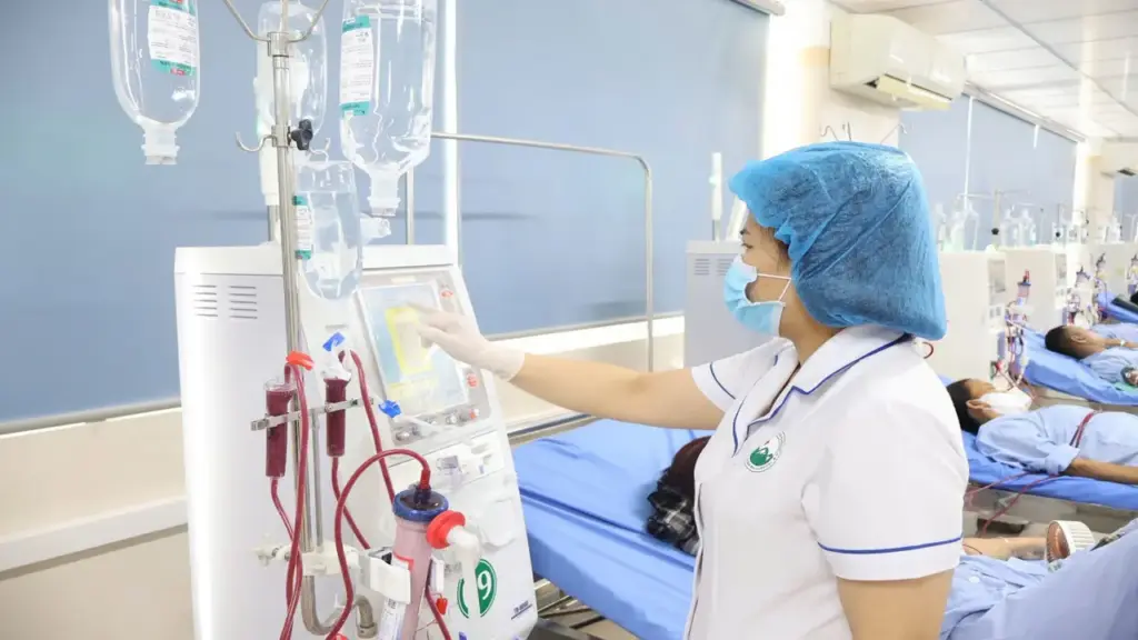 Hà Nội hỗ trợ đến 20 triệu đồng mỗi tháng cho bác sĩ về tuyến dưới