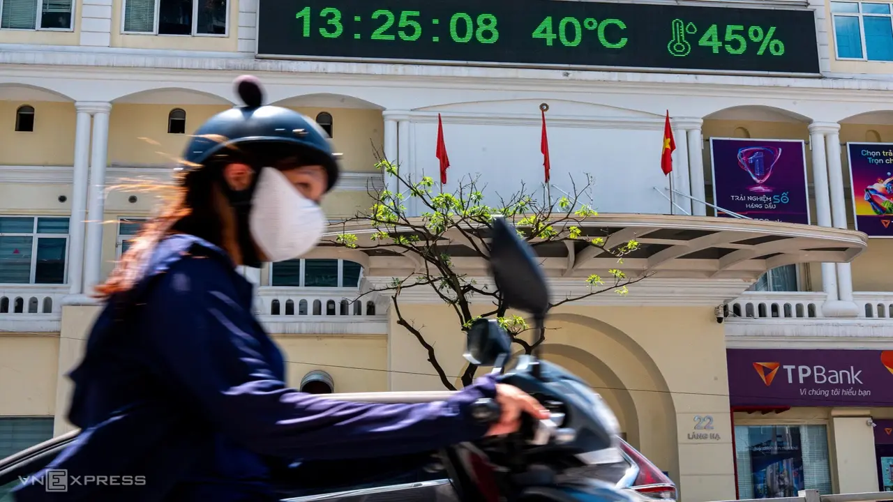 Hà Nội nóng nhất cả nước, gần 41 độ C