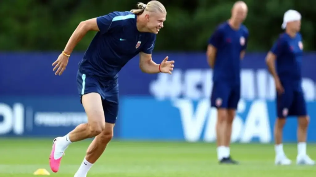 Haaland và Odegaard mang theo giấc mơ World Cup của Na Uy, gặp Iraq lúc mấy giờ?