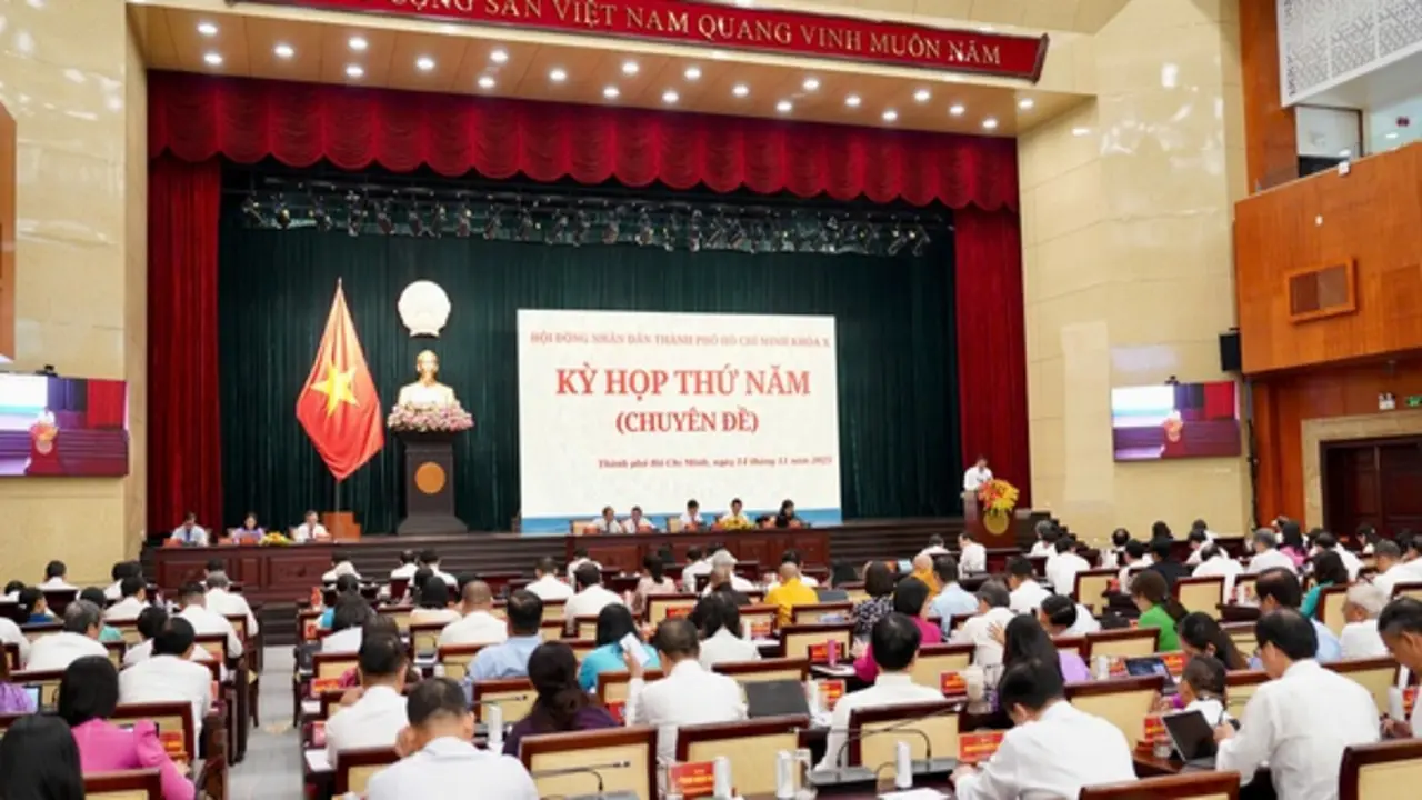 HĐND TP.HCM xem xét nhiều vấn đề lớn