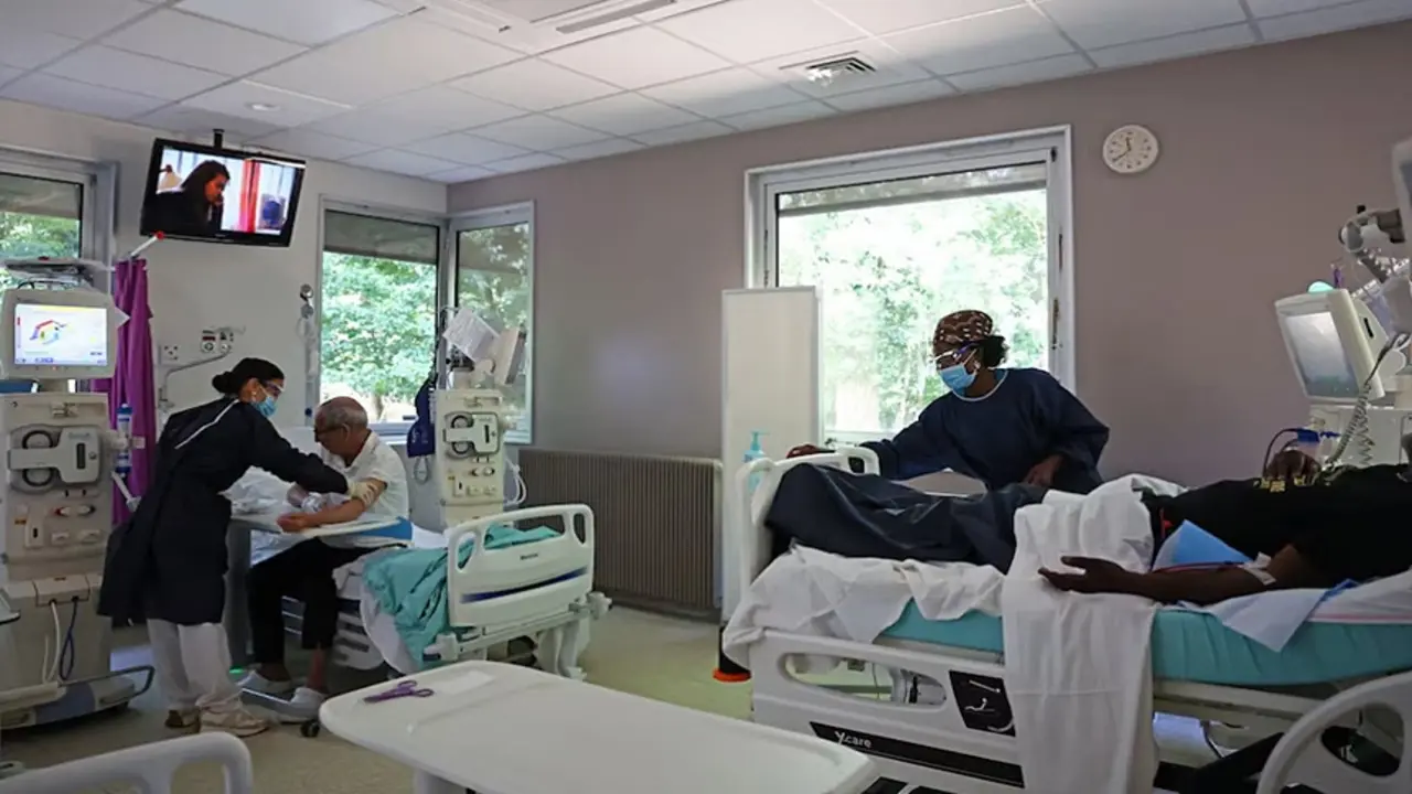 Hệ thống y tế Pháp chạm ngưỡng vỡ trận vì nắng nóng