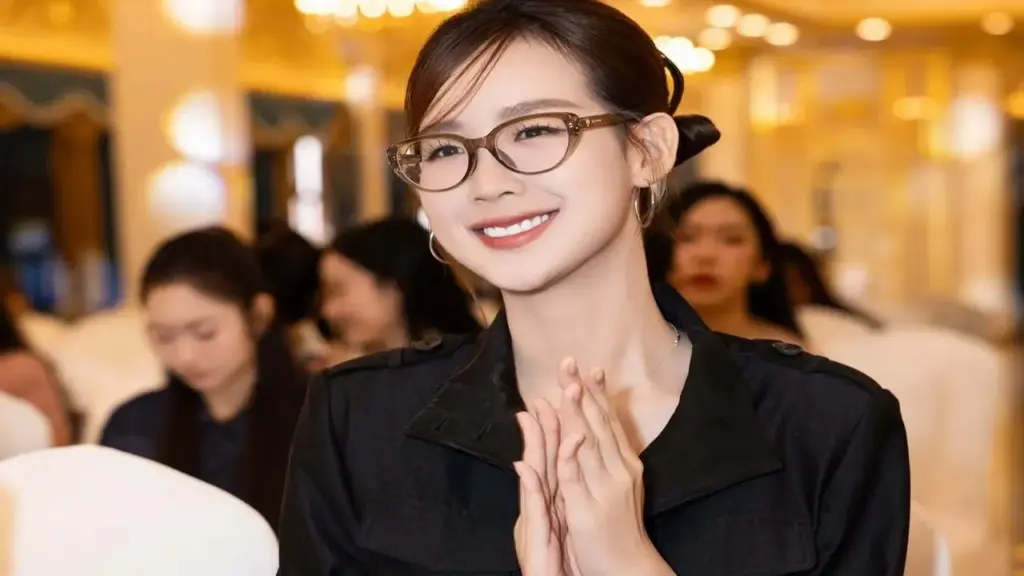 Hoa hậu Bảo Ngọc xin lỗi, nói rõ sự cố AI trong thư trúng tuyển thạc sĩ
