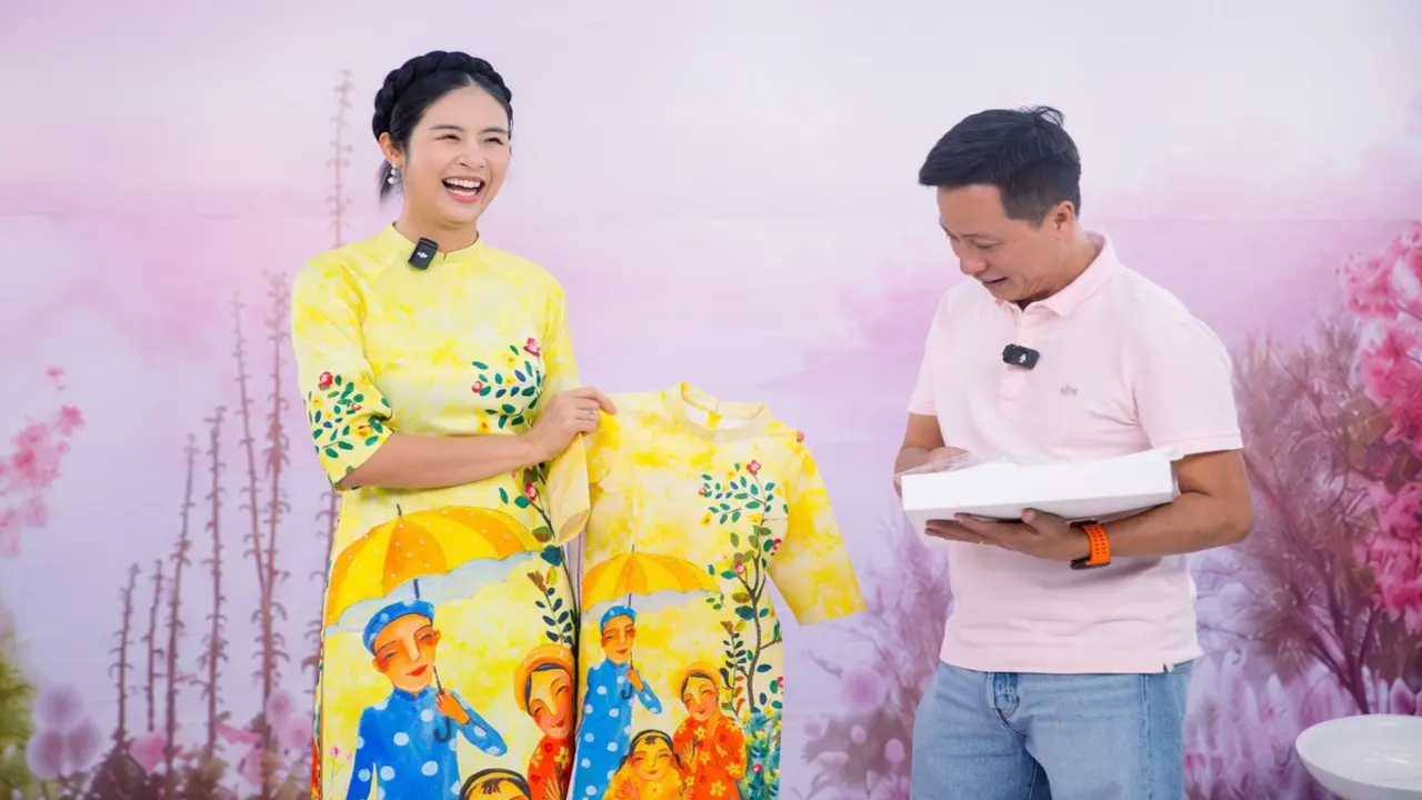 Hoa hậu Ngọc Hân tặng áo dài, gây quỹ tặng 'Ước mơ của Thúy'