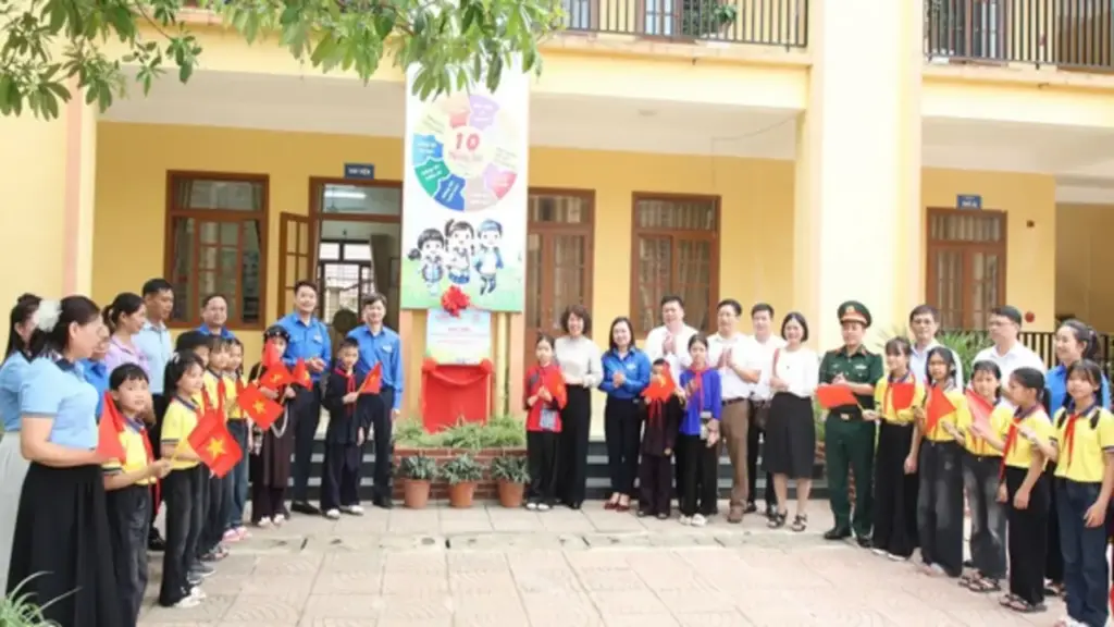 Hoạt động có ý nghĩa chính trị, xã hội sâu sắc