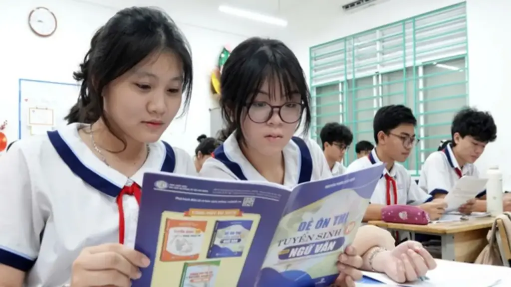 Học toán thì mới ra tiền, còn học văn chỉ là viển vông?