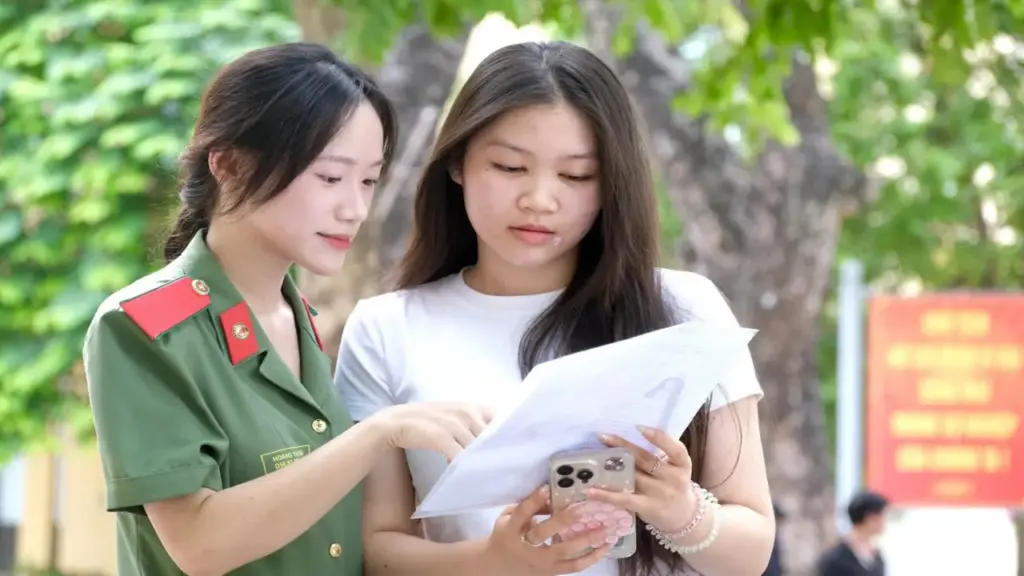 Hồi hộp cuộc đua vào 8 trường Công an nhân dân