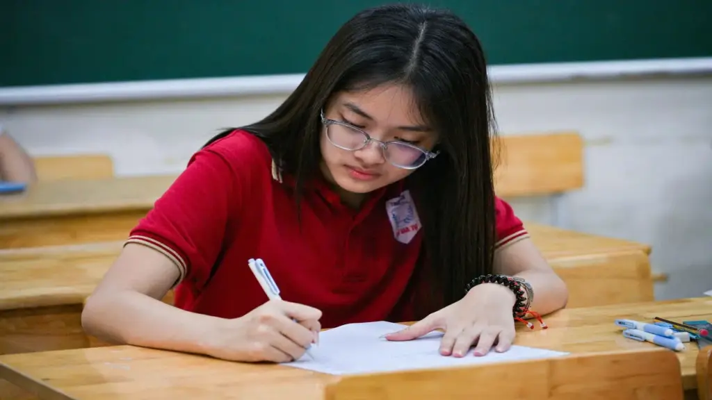 Hơn 102.000 học sinh Hà Nội trúng tuyển lớp 10 THPT công lập