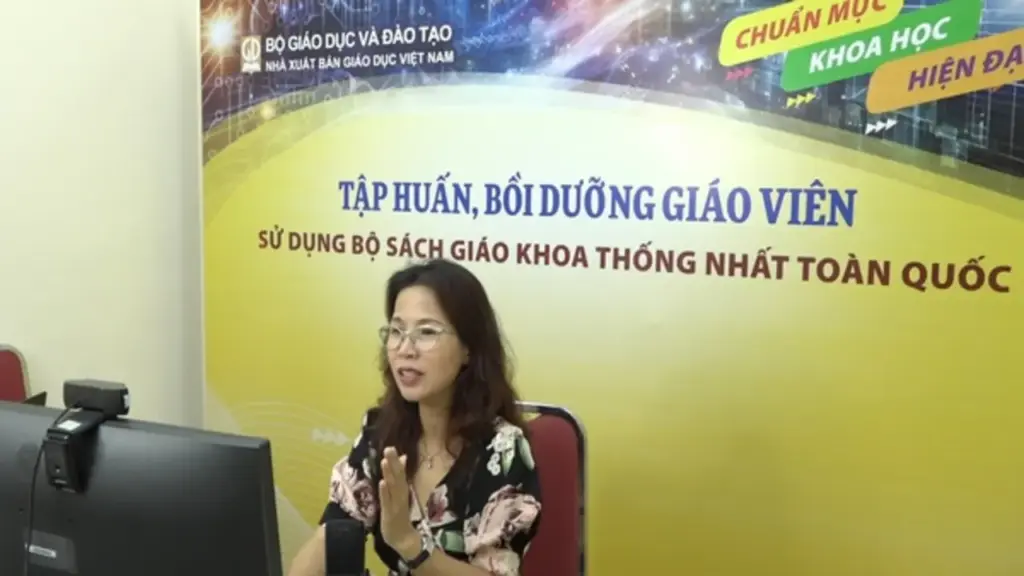 Hơn 150 đầu sách được tập huấn đồng loạt cho giáo viên cả nước