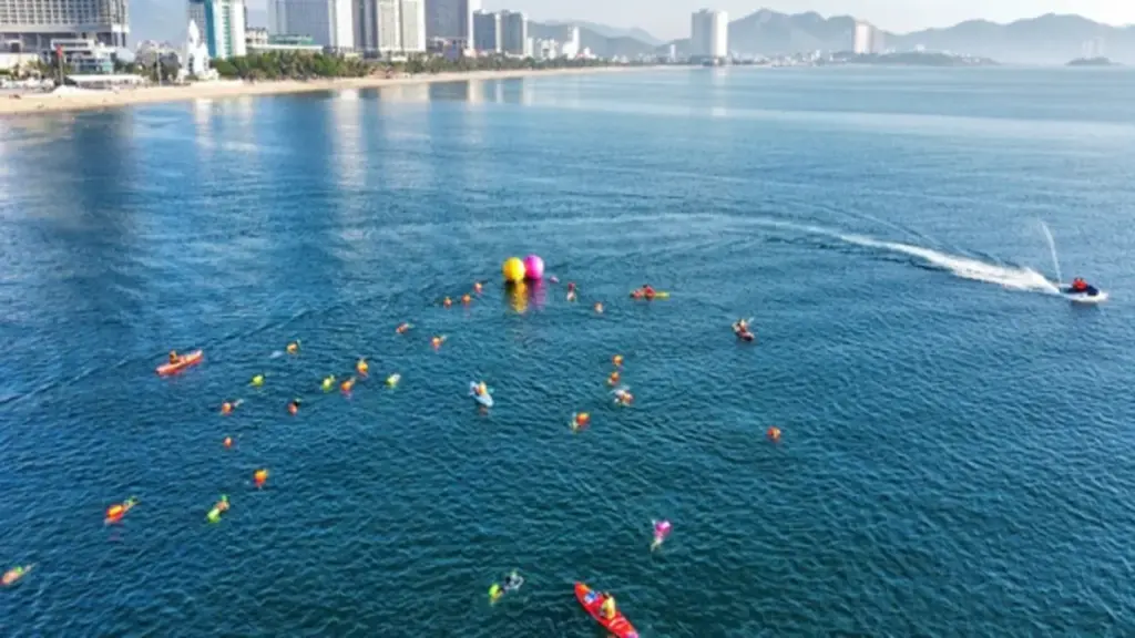 Hơn 1.500 VĐV tranh tài tại SeaStar Nha Trang Bay, kình ngư Ánh Viên đồng hành