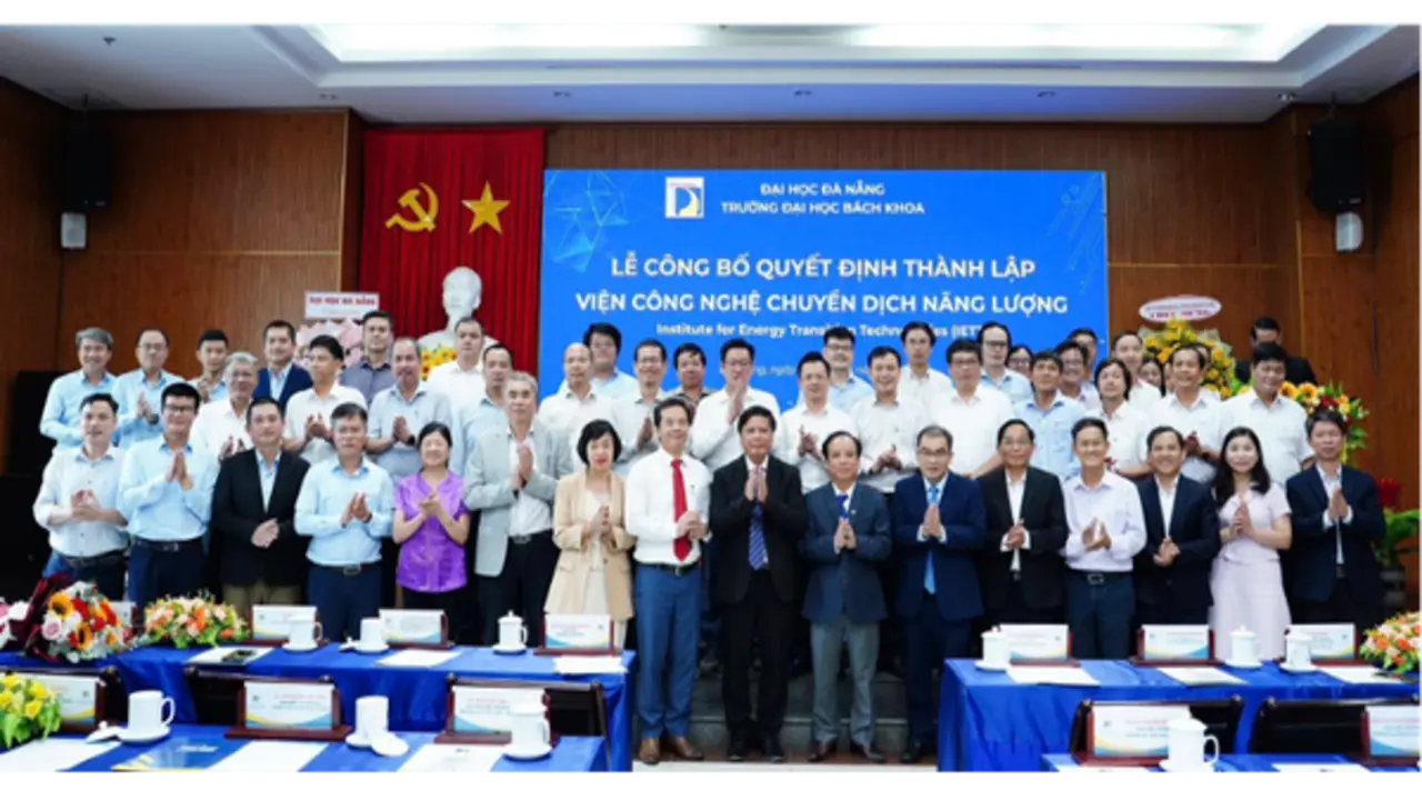 Hướng đến đại học trọng điểm quốc gia, thuộc Top đầu châu Á