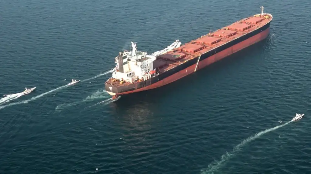 Iran lại đóng eo biển Hormuz