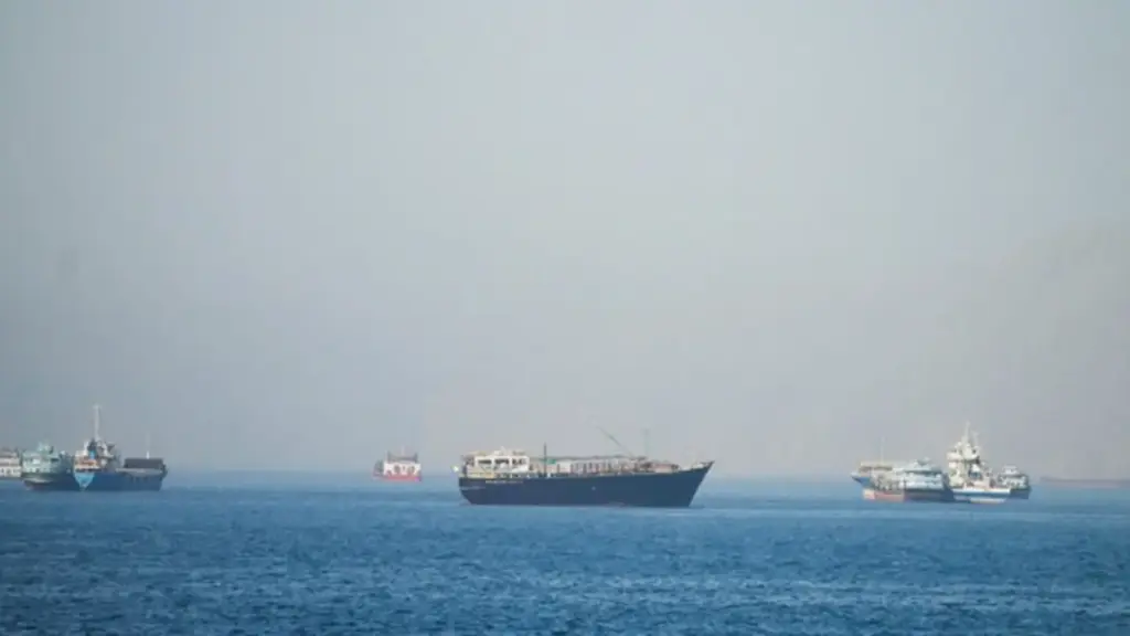 Iran, Mỹ phát cảnh báo mới liên quan eo biển Hormuz