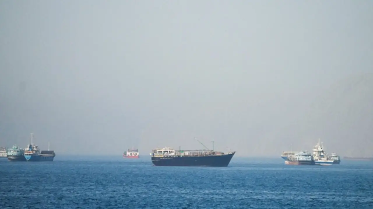Iran, Mỹ phát cảnh báo mới liên quan eo biển Hormuz