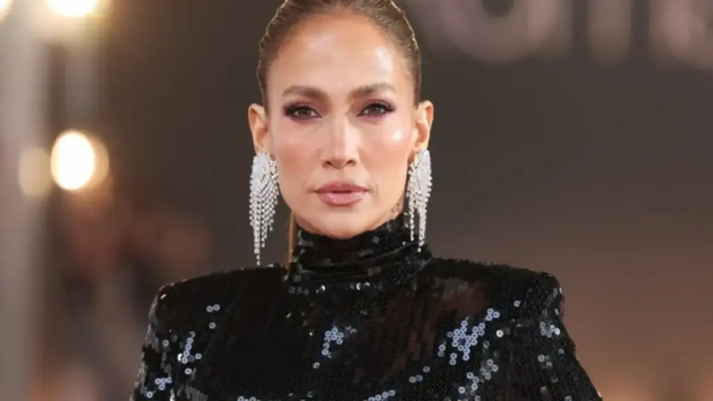 Jennifer Lopez tìm lại chính mình sau cuộc ly hôn ồn ào với Ben Affleck