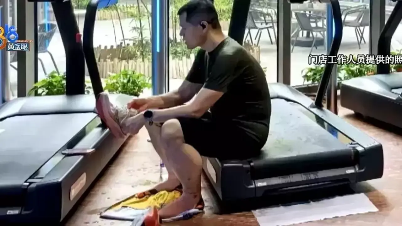 Khách bị phòng gym đuổi khéo vì mùi cơ thể