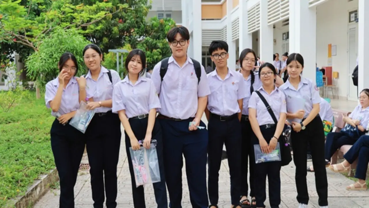 Khánh Hòa công bố điểm chuẩn vào lớp 10 năm học 2026 -2027, cao nhất 25 điểm